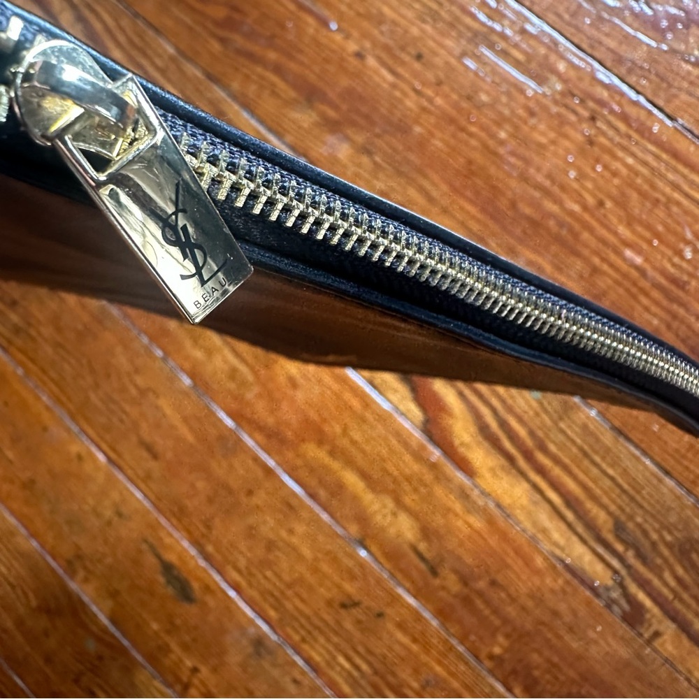 YSL Yves Saint Laurent Beaute Black Leather Zipper Pouch Clutch Bag Cosmetic - Picture 3 of 6